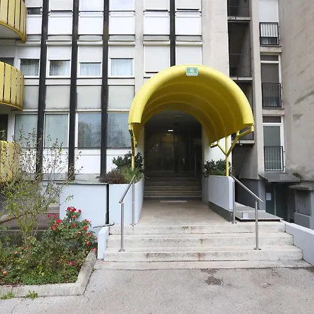 Apartment Thomas 028 *