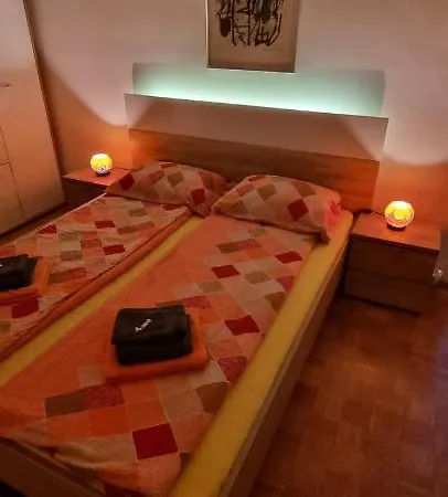 Thomas 028 Apartman *