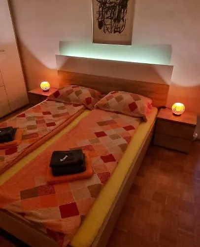 Thomas 028 Апартаменти *