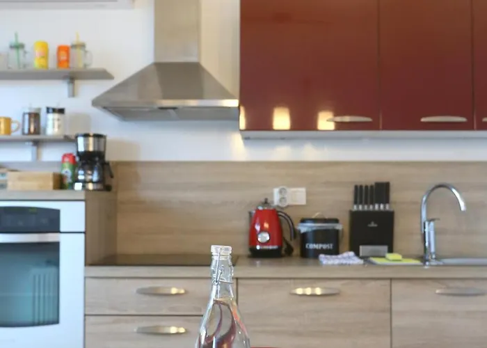 Апартаменти Thomas 028 *